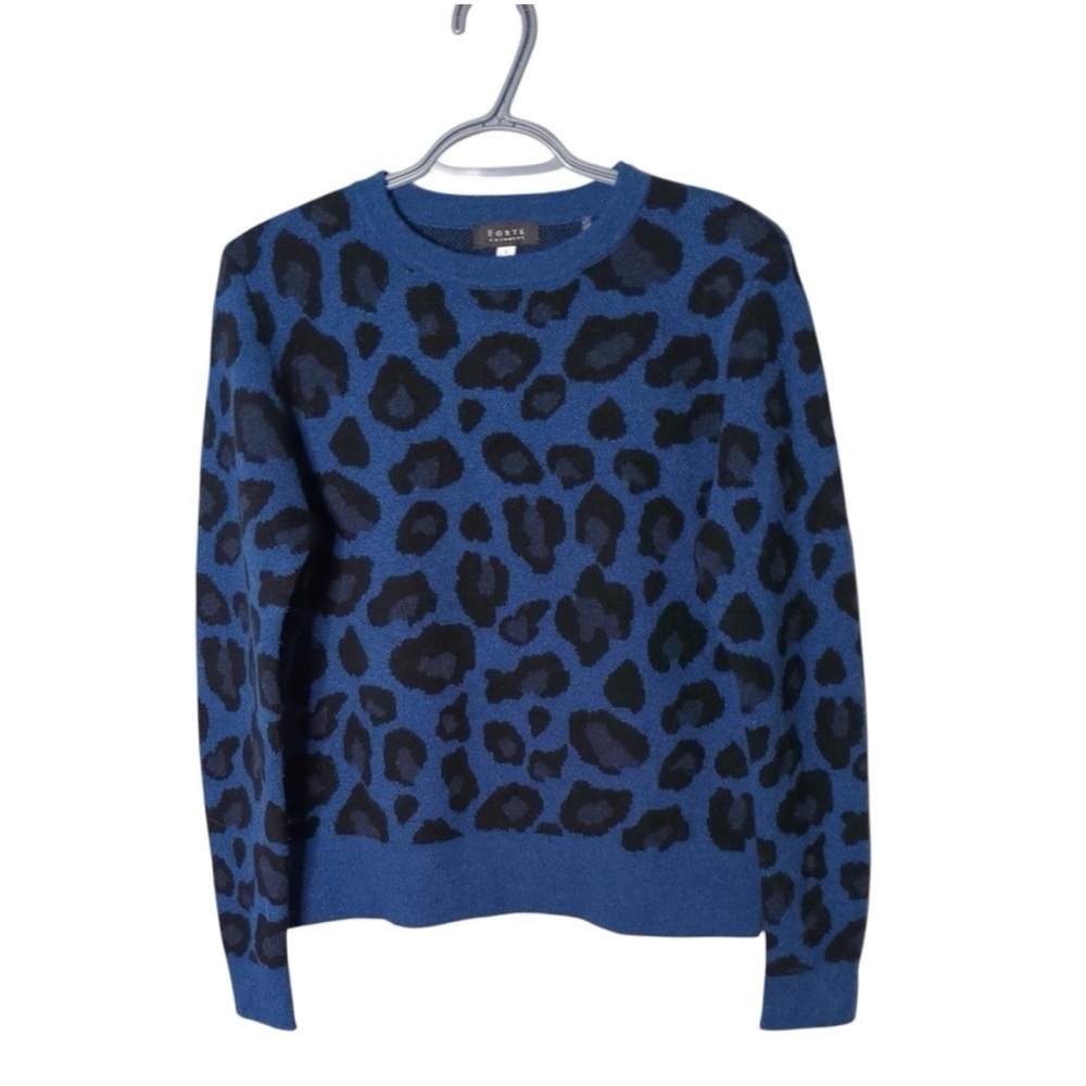 💯% Cashmere Forte Blue Leopard Print Crewneck Sweater - Women (small)